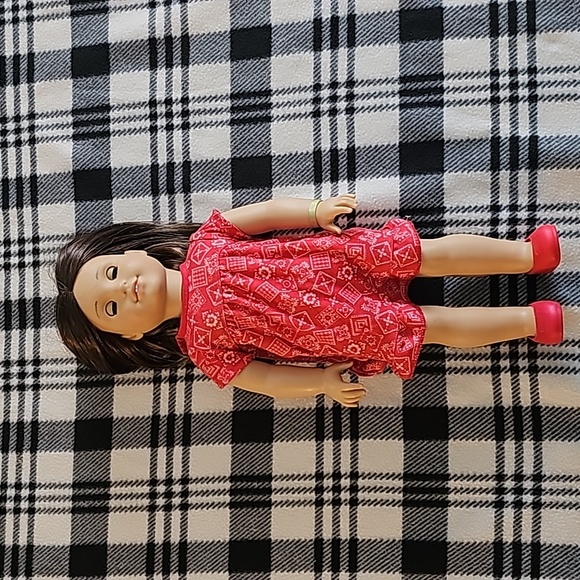 American girl doll - Picture 2 of 3